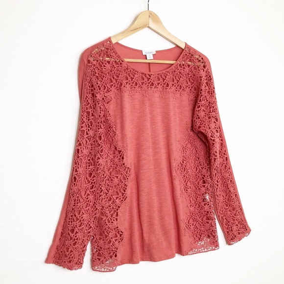 Sundance Lily’s Paramour Long sleeved appliqué lace top - Picture 4 of 10